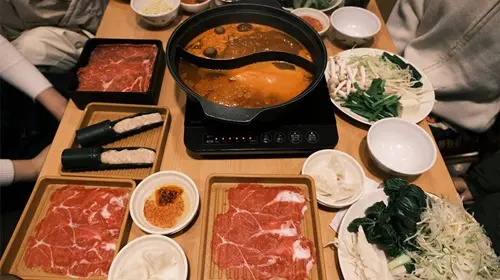 Insiden Unik, Remaja China Kencing Di Mangkuk Sup Restoran Dan Tuntutan Sebagai Ganti Rugi Rp5 Miliar